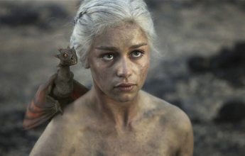 Game of Thrones: Emilia Clarke afirma que mudaria o final da série 